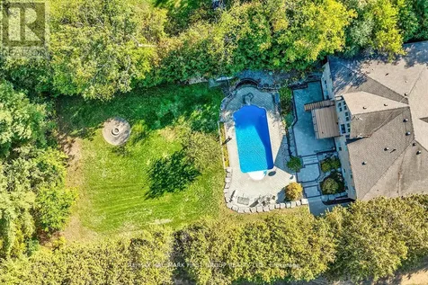 15 Shepherd Road Whitby ON L1M 1G8