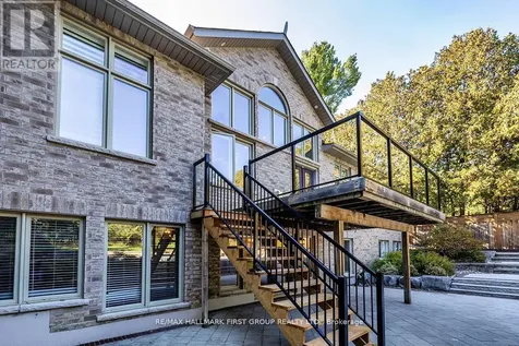15 Shepherd Road Whitby ON L1M 1G8