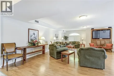 216 Plains Road West Burlington ON L7T 4K8