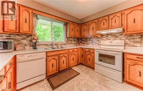 65 Trailview Drive Kitchener ON N2N 1P7