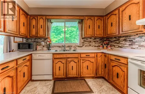 65 Trailview Drive Kitchener ON N2N 1P7