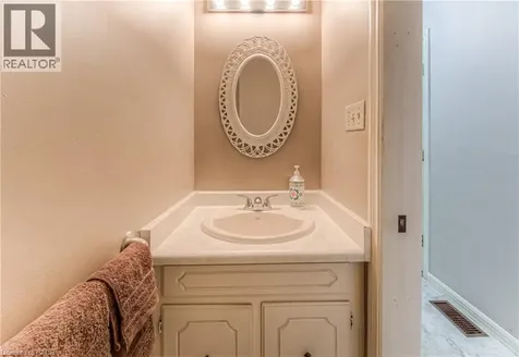 65 Trailview Drive Kitchener ON N2N 1P7