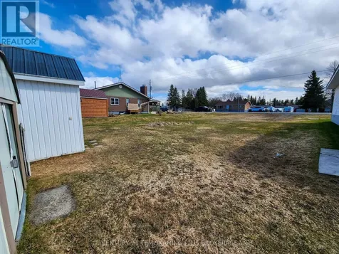 123 Fourth Avenue Englehart ON P0J 1H0