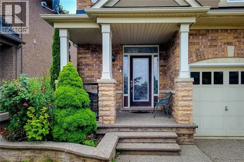 128 Montreal Circle Stoney Creek ON L8E 0C8