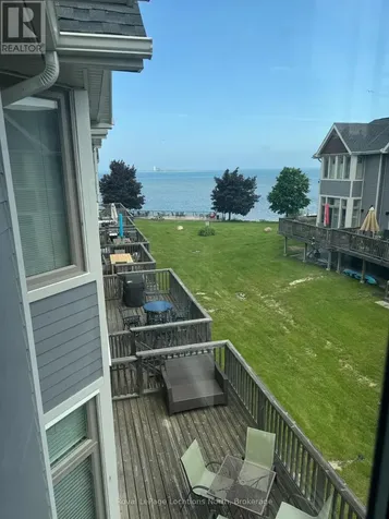 51 Lighthouse Lane West Collingwood ON L9Y 5C8