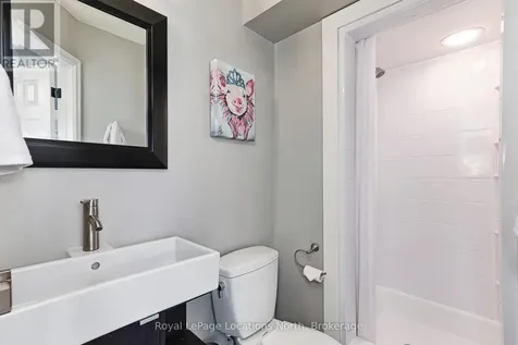 51 Lighthouse Lane West Collingwood ON L9Y 5C8