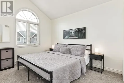 51 Lighthouse Lane West Collingwood ON L9Y 5C8