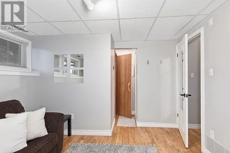 51 Lighthouse Lane West Collingwood ON L9Y 5C8