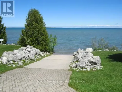 51 Lighthouse Lane West Collingwood ON L9Y 5C8