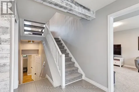 51 Lighthouse Lane West Collingwood ON L9Y 5C8