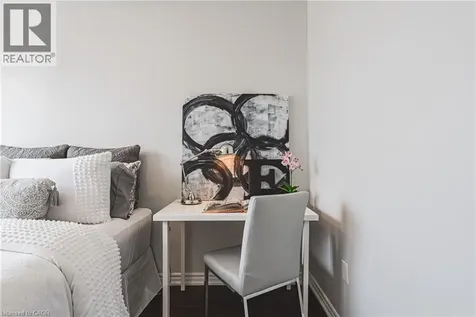 35 Southshore Crescent Stoney Creek ON L8E 0J2