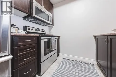 35 Southshore Crescent Stoney Creek ON L8E 0J2