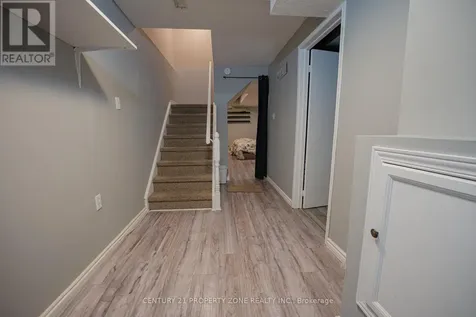 92 Highland Crescent Kitchener ON N2M 5C1