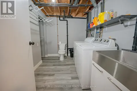 92 Highland Crescent Kitchener ON N2M 5C1