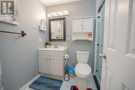 92 Highland Crescent Kitchener ON N2M 5C1