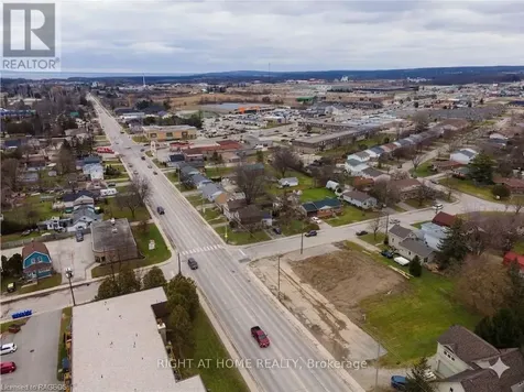 1543 9th Avenue East Owen Sound ON N4K 3E9