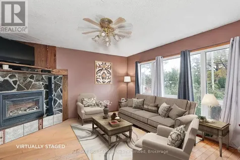 24 Indianola Crescent Wasaga Beach ON L9Z 2W3