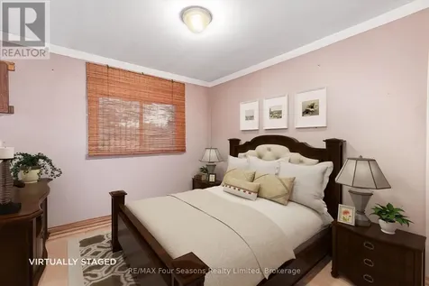 24 Indianola Crescent Wasaga Beach ON L9Z 2W3