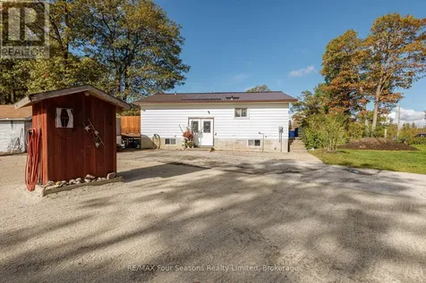 24 Indianola Crescent Wasaga Beach ON L9Z 2W3