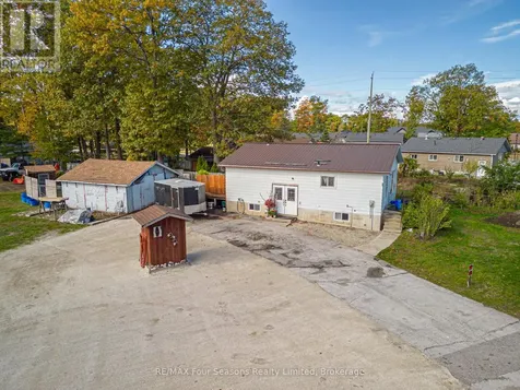 24 Indianola Crescent Wasaga Beach ON L9Z 2W3