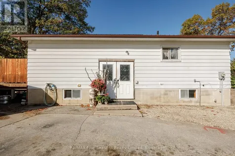 24 Indianola Crescent Wasaga Beach ON L9Z 2W3