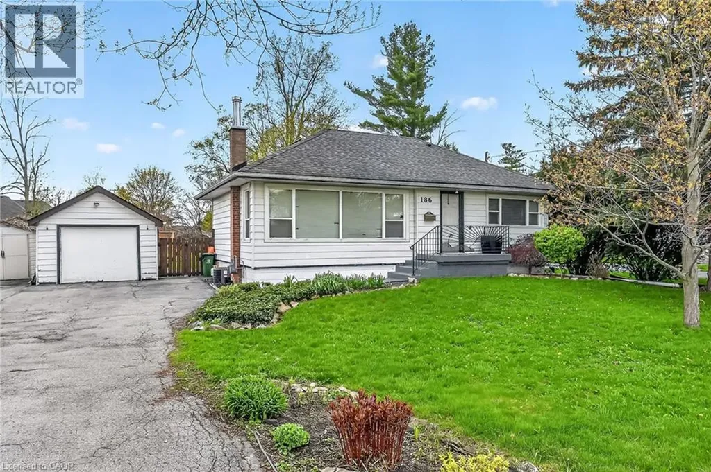 186 Seneca Avenue Hamilton ON L9B 1M2