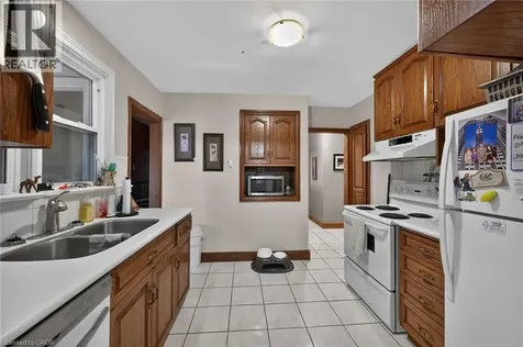 186 Seneca Avenue Hamilton ON L9B 1M2