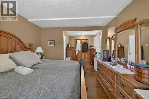 186 Seneca Avenue Hamilton ON L9B 1M2