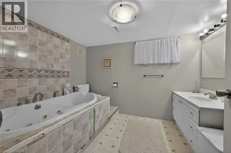 186 Seneca Avenue Hamilton ON L9B 1M2