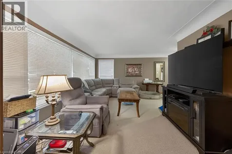 186 Seneca Avenue Hamilton ON L9B 1M2
