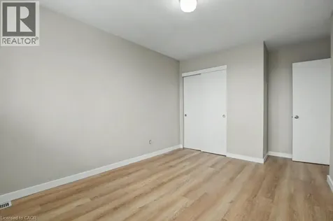 104 Ralgreen Crescent Kitchener ON N2M 1T9