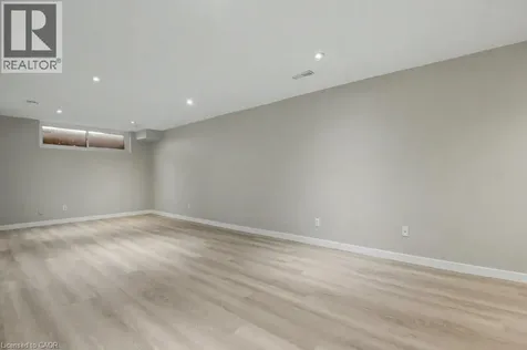 104 Ralgreen Crescent Kitchener ON N2M 1T9