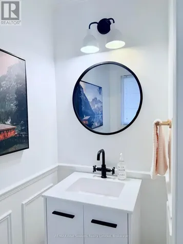 60 Barr Street Collingwood ON L9Y 0E6