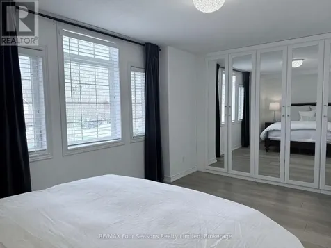 60 Barr Street Collingwood ON L9Y 0E6