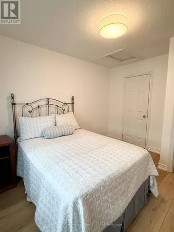 60 Barr Street Collingwood ON L9Y 0E6