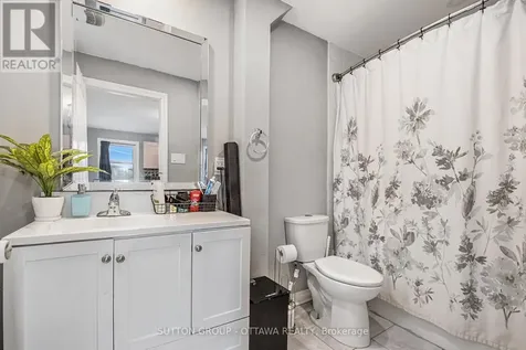 1368 Labrie Avenue Ottawa ON K1B 3M1