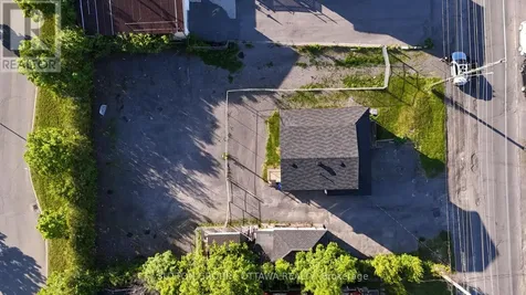 1368 Labrie Avenue Ottawa ON K1B 3M1