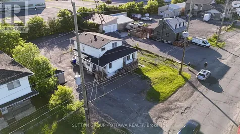 1368 Labrie Avenue Ottawa ON K1B 3M1