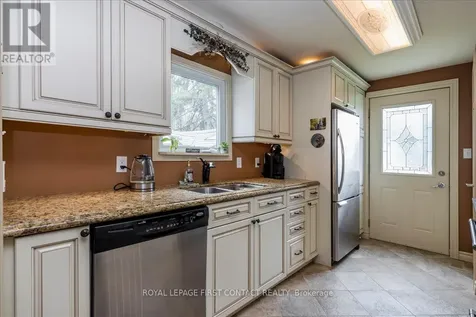 31 Corner Brook Trail Innisfil ON L9S 1P5