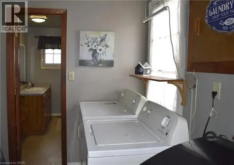 36 Woodhouse Avenue Port Dover ON N0A 1N8