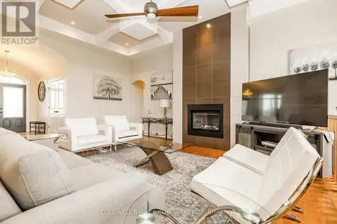 270 West Lake Circle Ottawa ON K0A 1L0
