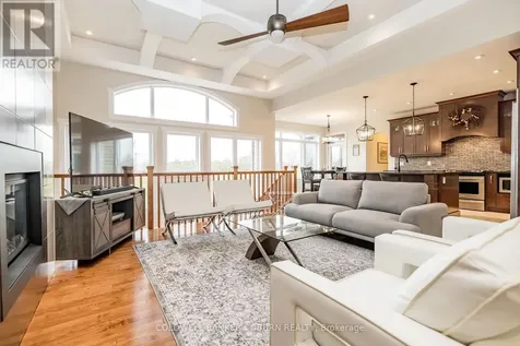 270 West Lake Circle Ottawa ON K0A 1L0
