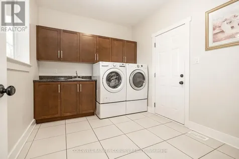 270 West Lake Circle Ottawa ON K0A 1L0