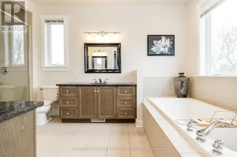 270 West Lake Circle Ottawa ON K0A 1L0