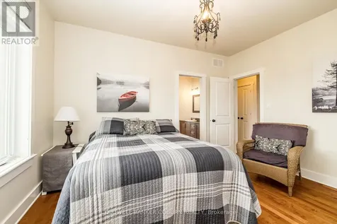 270 West Lake Circle Ottawa ON K0A 1L0