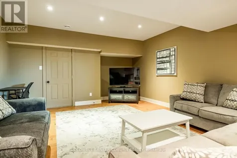 270 West Lake Circle Ottawa ON K0A 1L0
