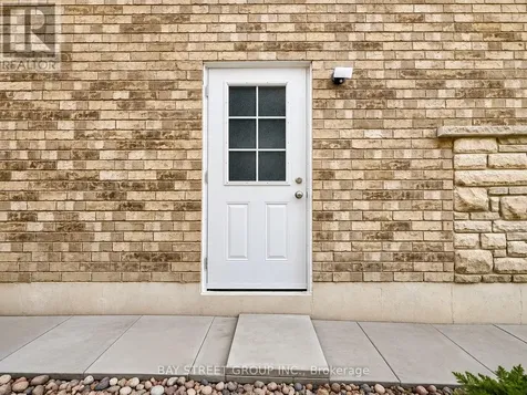 491 Mavrinac Boulevard Aurora ON L4G 0J6