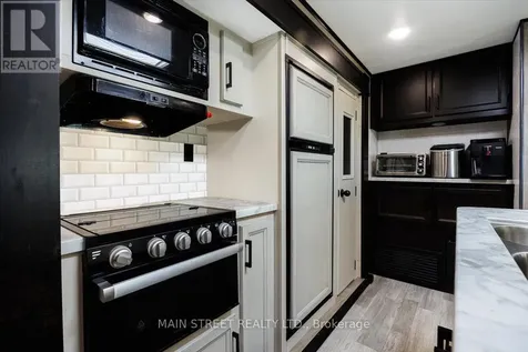 15 Hawaiian Circle Whitchurch-stouffville ON L0G 1E0