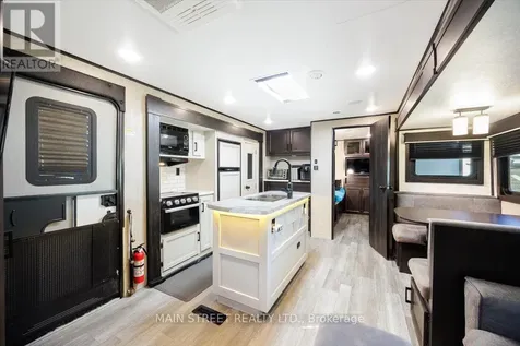 15 Hawaiian Circle Whitchurch-stouffville ON L0G 1E0
