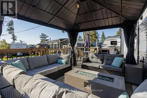 15 Hawaiian Circle Whitchurch-stouffville ON L0G 1E0